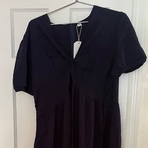 Navy blue dress. V-neck, cap sleeves, knee length. XXL. Twist knot at bust.